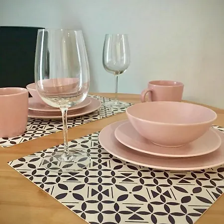 Centre Apartment *